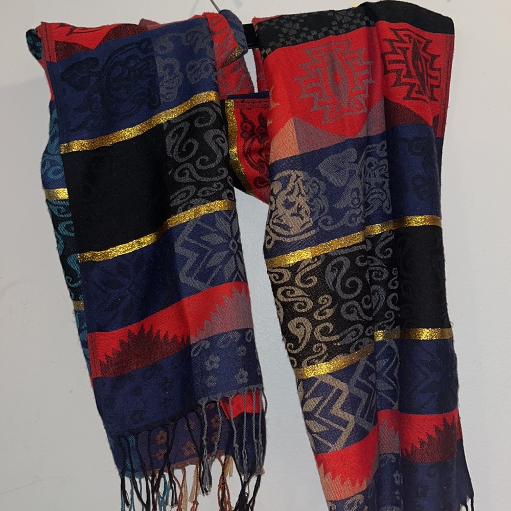 Beautiful scarf/ wrap for winter color red/ black